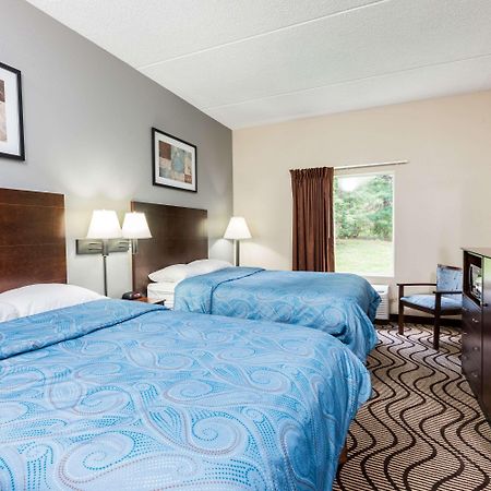 Hotel Super 8 By Wyndham Mars/Cranberry/Pittsburgh Area Cranberry Township Exterior foto